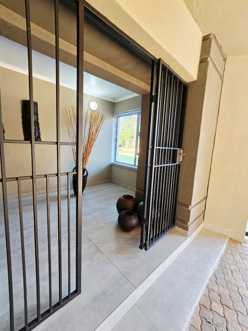 5 Bedroom Property for Sale in Irene Park North West